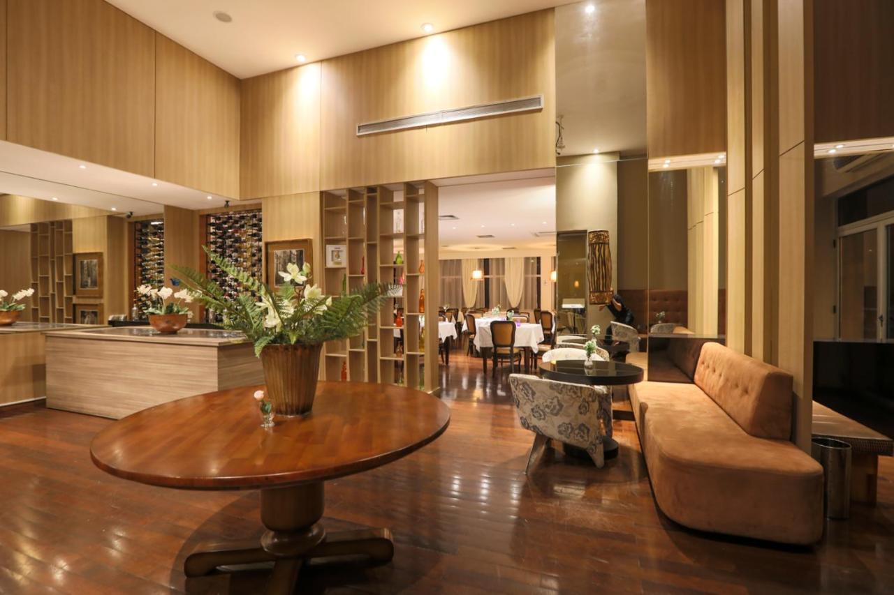 Nobile Suites Uberlândia Екстериор снимка